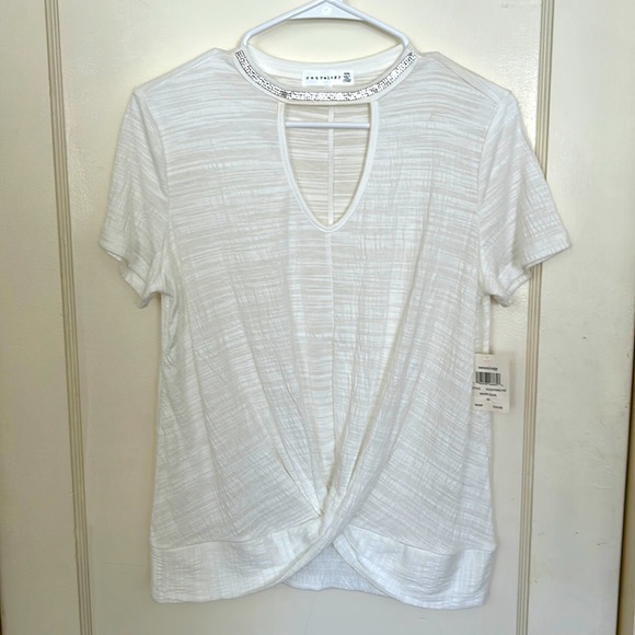 Retrology Tops - Retrology Blouse Necklace